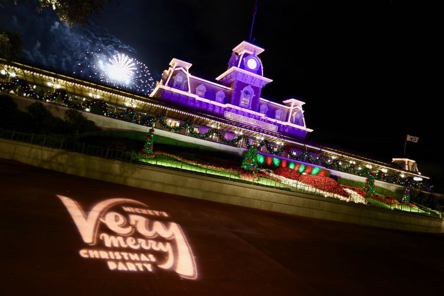 Mickeys-very-merry-christmas-party-2016-091