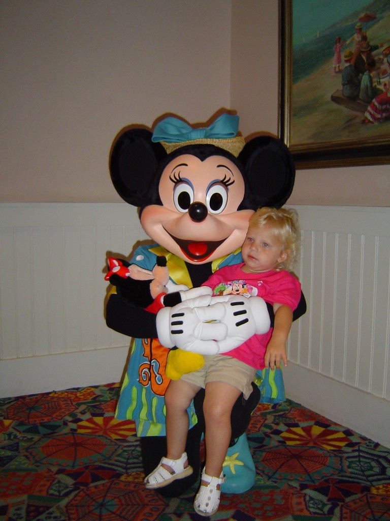 Minnie and Linnea - 8/2003