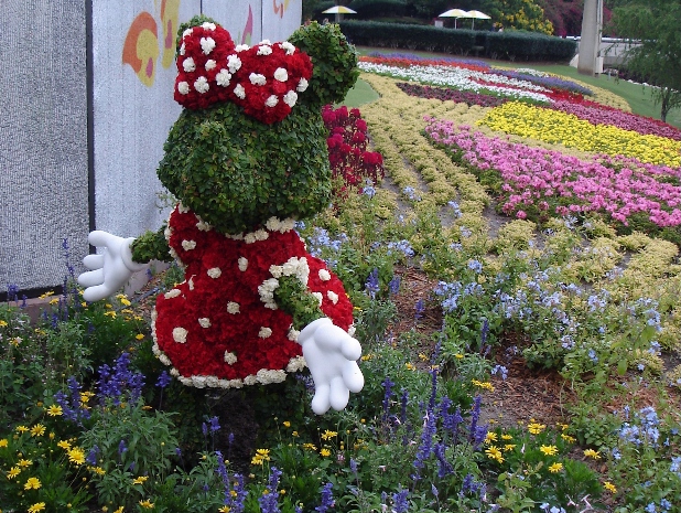 Minnie topiary