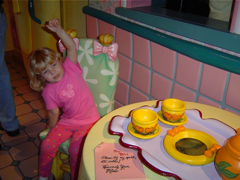 Minnie's house - 11/2004