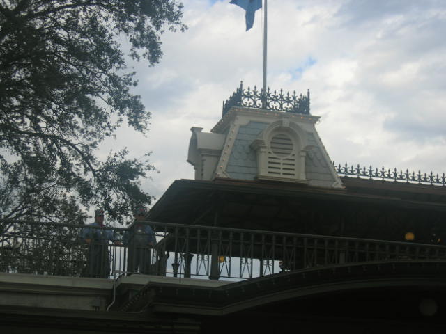 MK