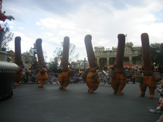 MK