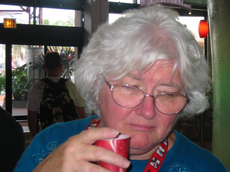 Mom Beverly Face