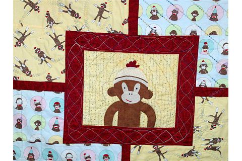 Monke Quilt Close