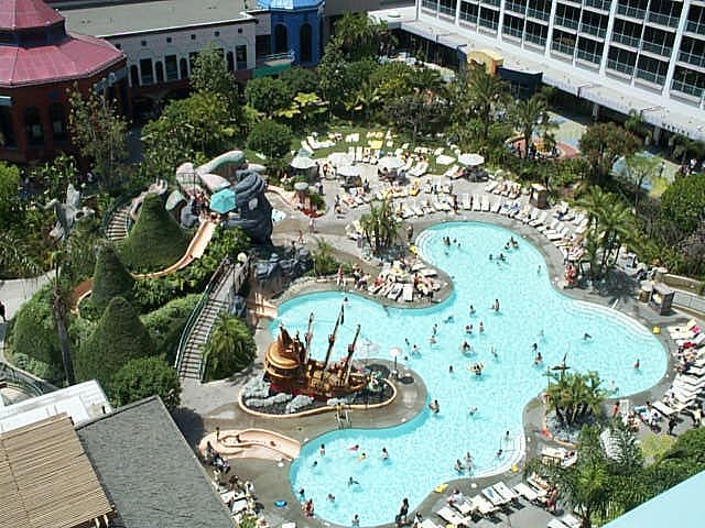 Neverland Pool
