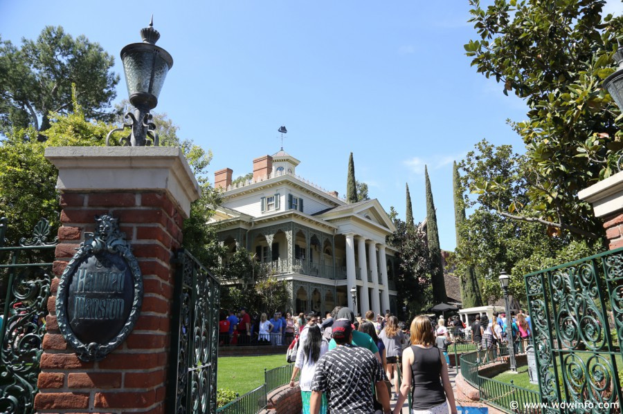 New-Orleans-Square-011