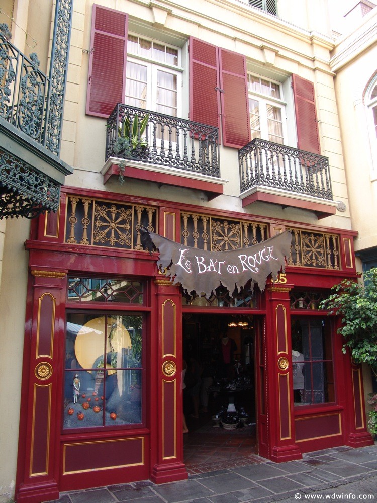 New-Orleans-Square-14