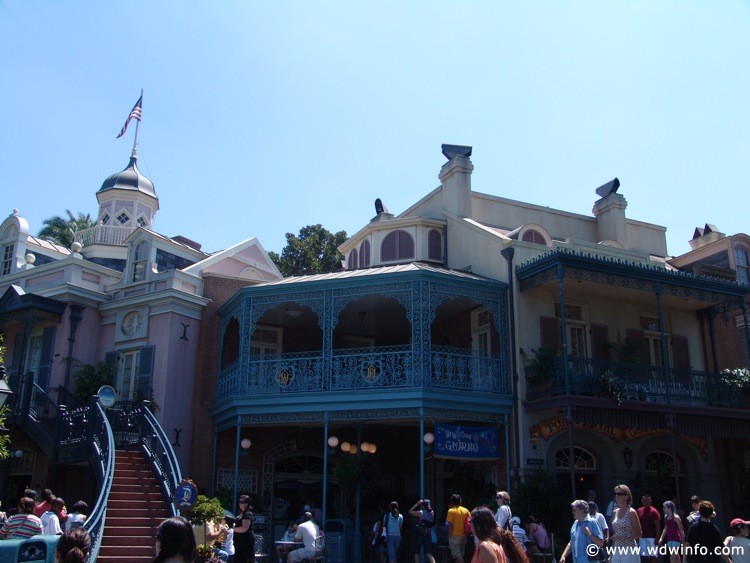 New-Orleans-Square-24