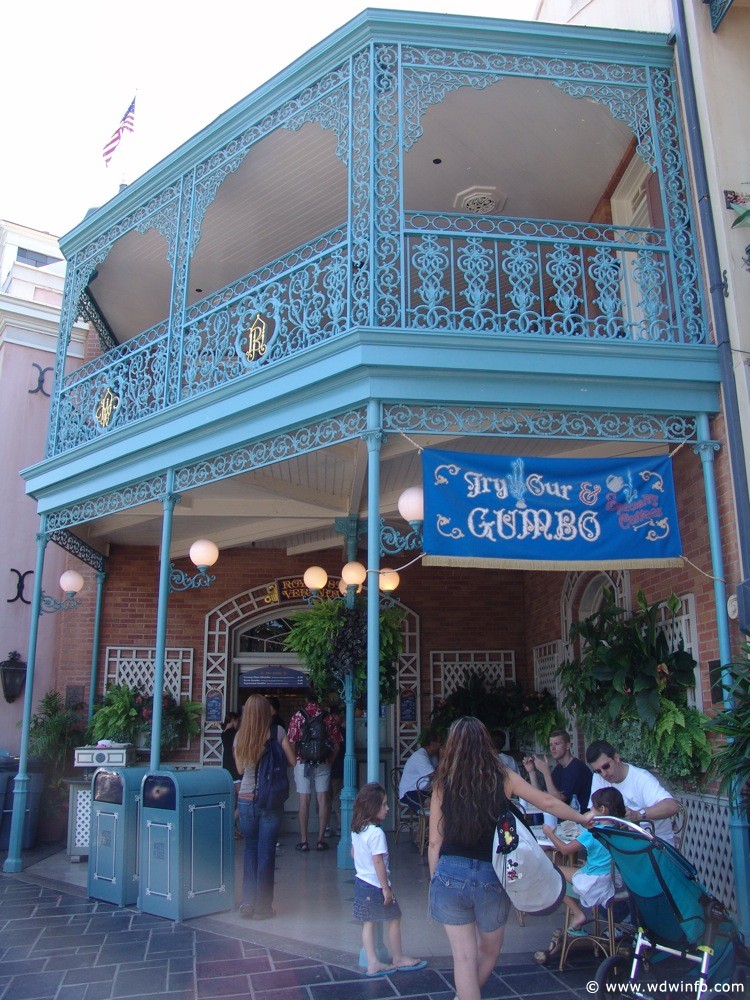 New-Orleans-Square-27