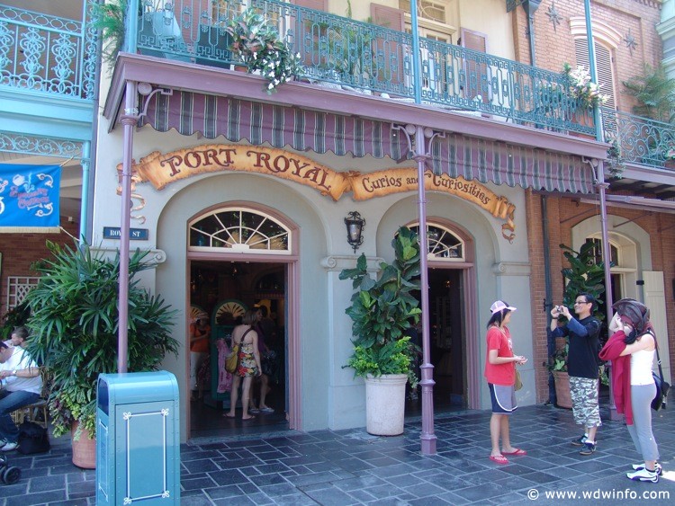 New-Orleans-Square-28