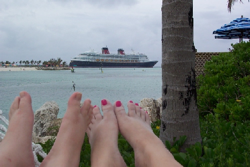 Our feet and the Wonder