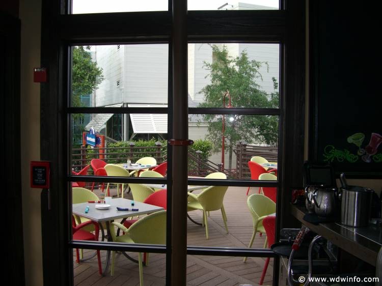 paradiso_37_porch_3