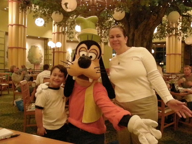 Patrick, Goofy and Nancy