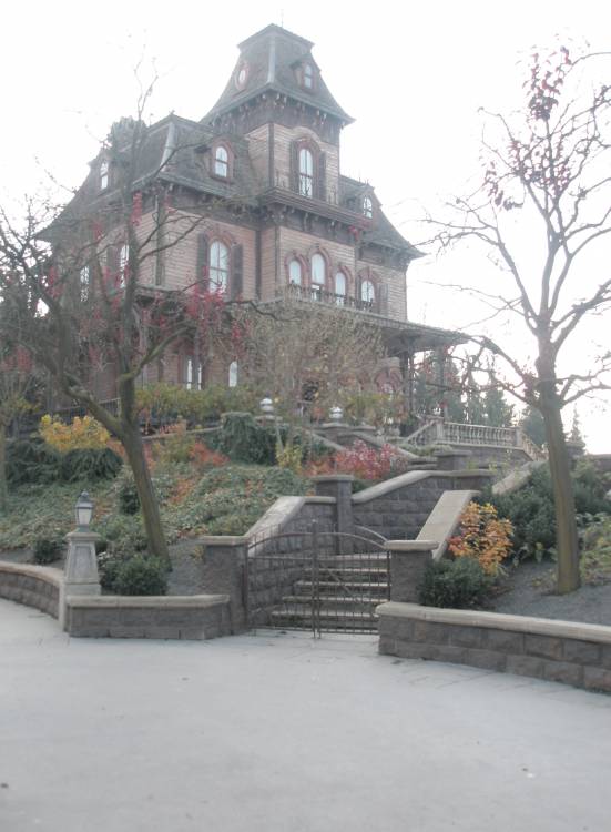 Phantom Mansion DLP