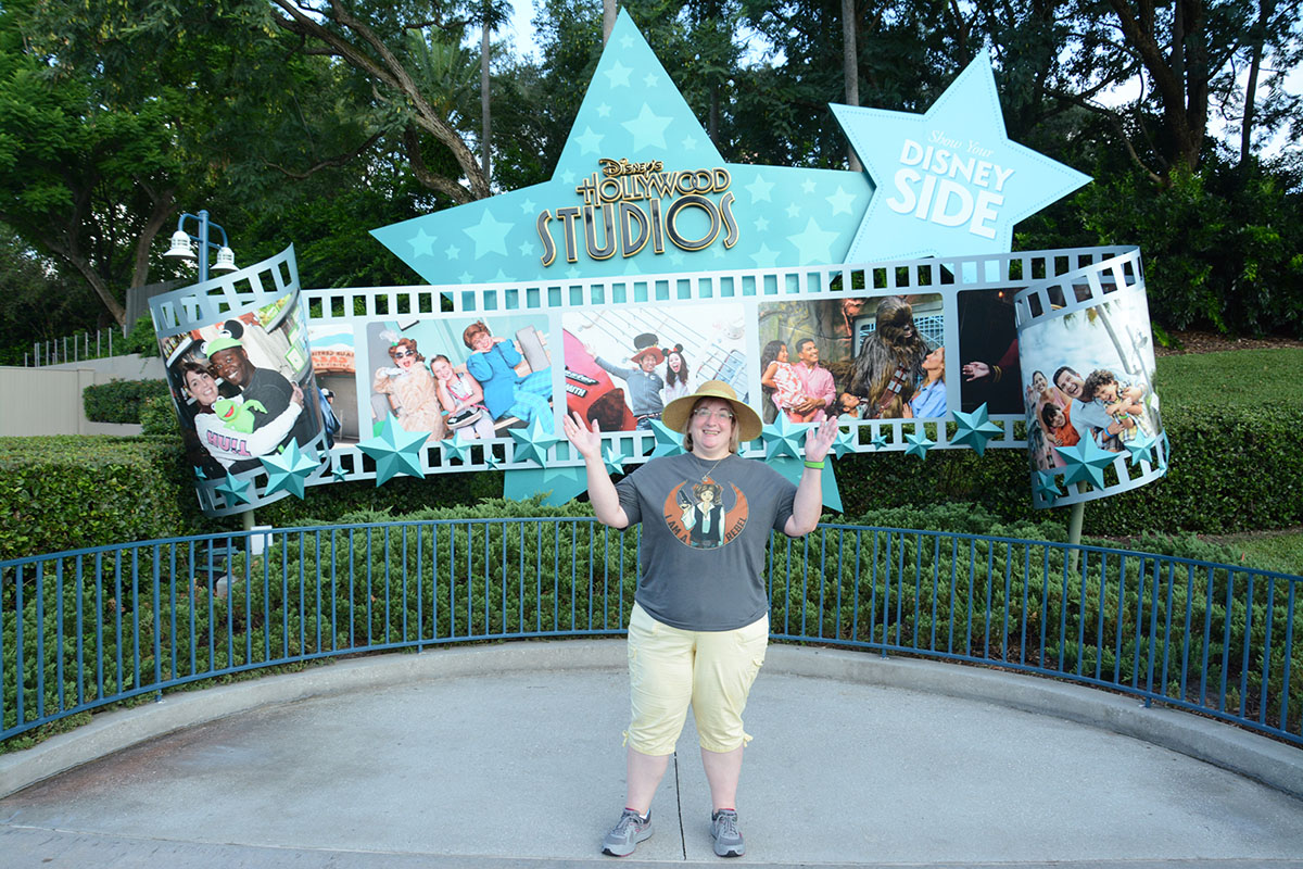 PhotoPass_Visiting_STUDIO_404771754539_small
