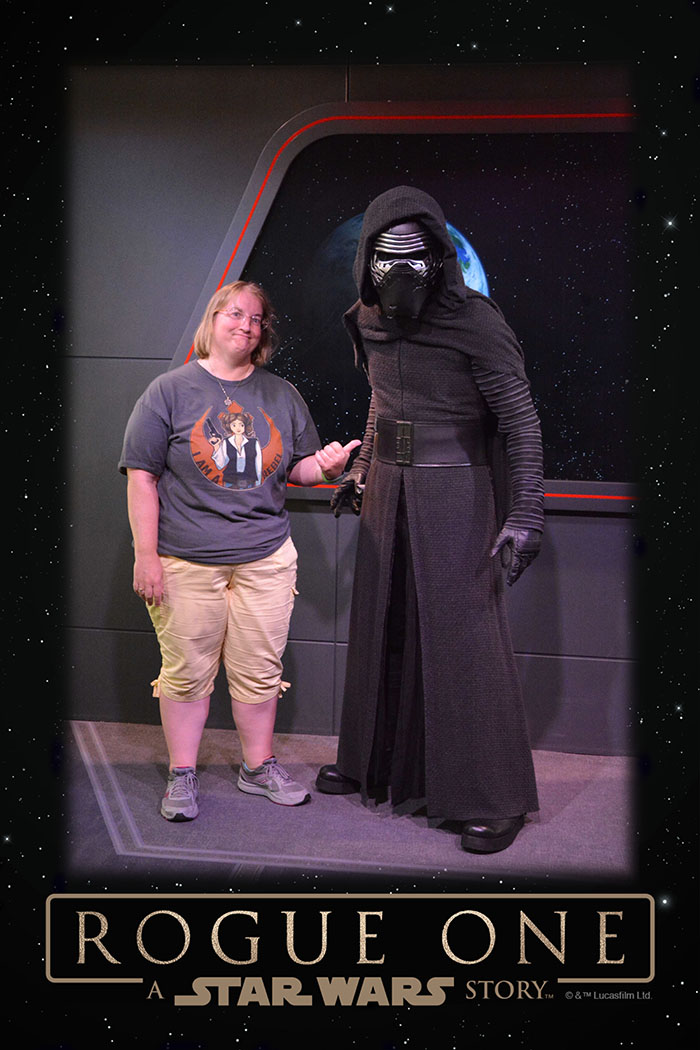 PhotoPass_Visiting_STUDIO_404781306341_small