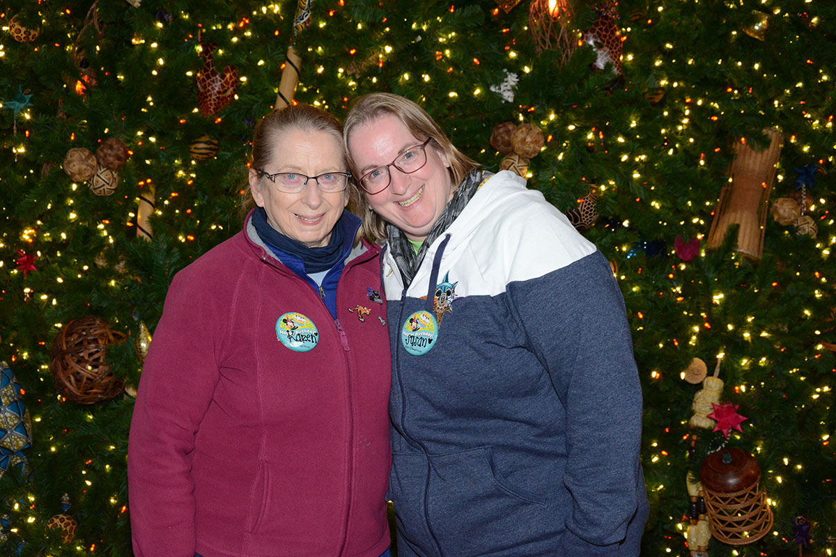 PhotoPass_Visiting_WDWRESORTSANDMORE_414763144660_SMALL
