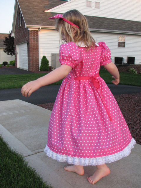 pinkdotsback