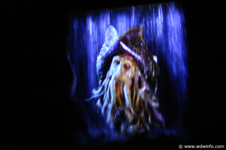 Pirates_of_Caribbean_Ride_10