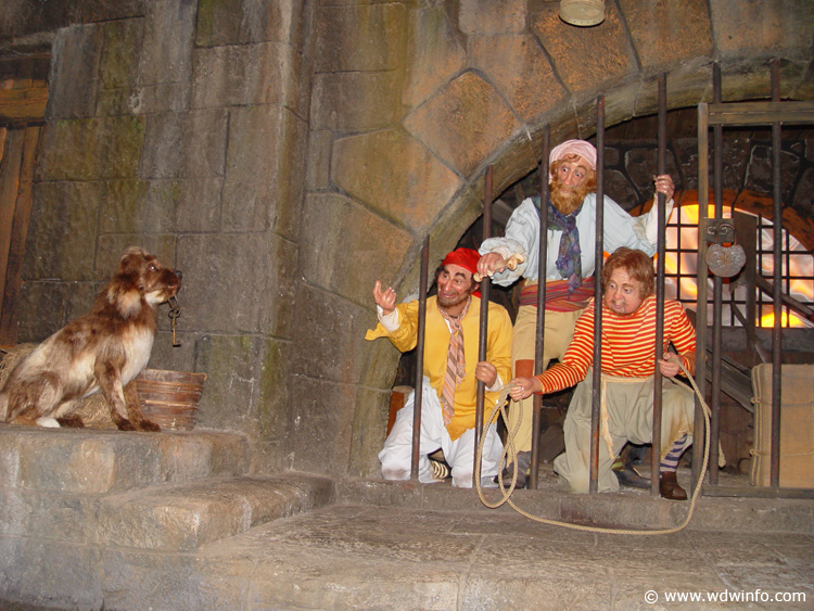 Pirates_of_Caribbean_Ride_32