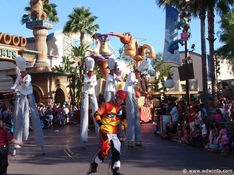 Pixar_Play_Parade_14