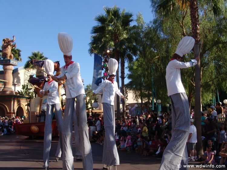 Pixar_Play_Parade_15