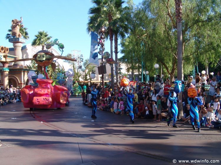 Pixar_Play_Parade_22