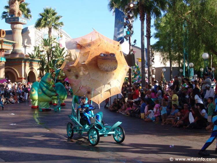 Pixar_Play_Parade_27