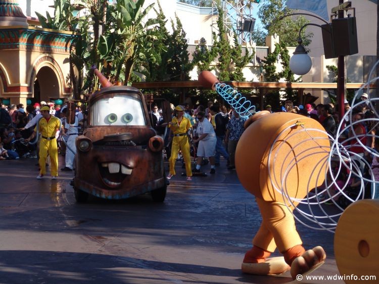 Pixar_Play_Parade_41