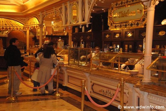 Plaza Inn Counter