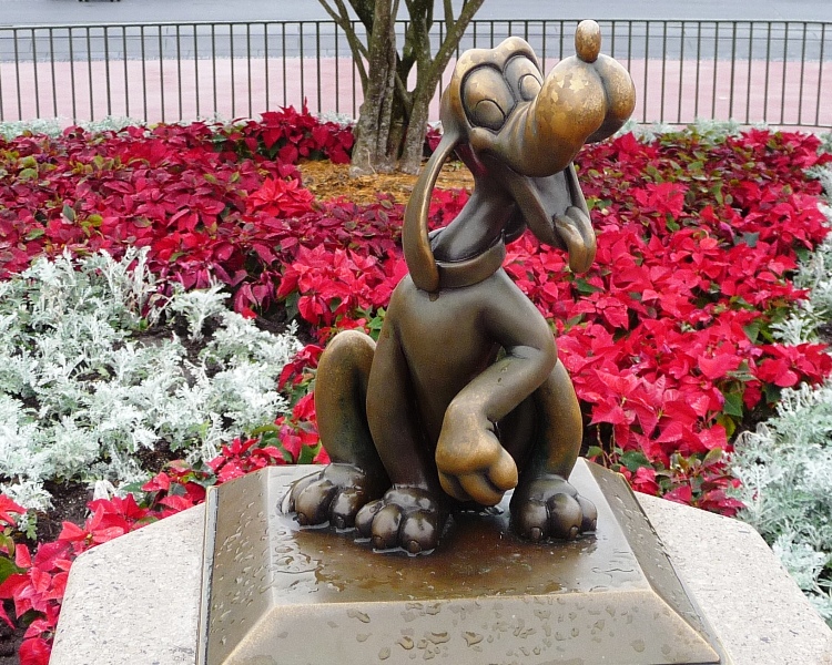 Pluto1