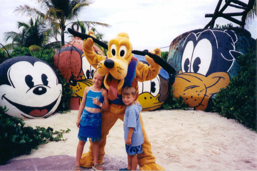 pluto_at_mt_Rustmore