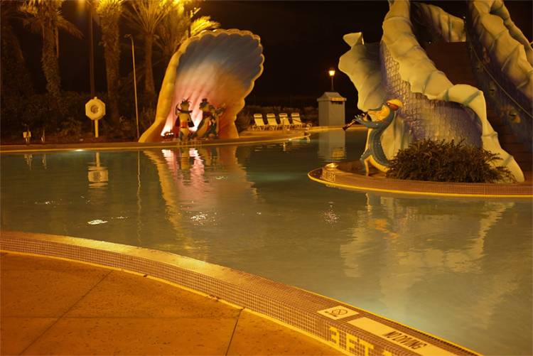 POFQ Pool - very quiet at 5am