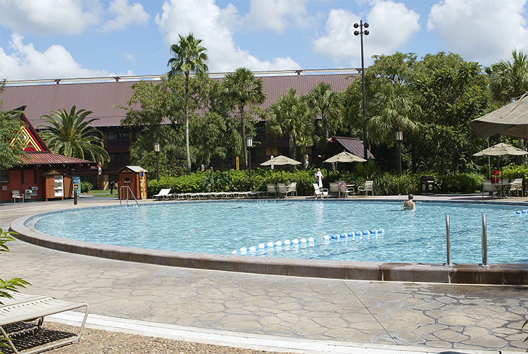 Poly quiet pool