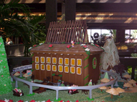 Poly_Gingerbread_House_2