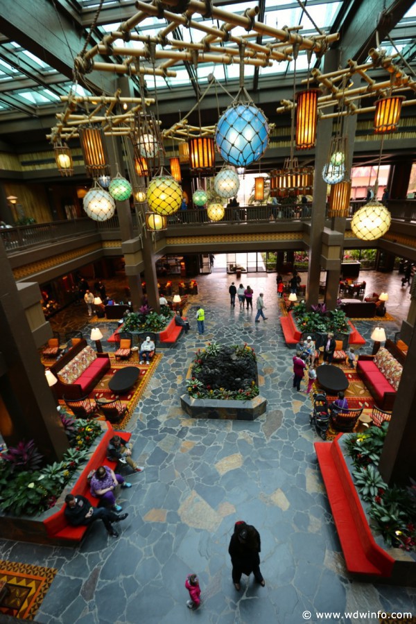 Polynesian-Village-Lobby-14