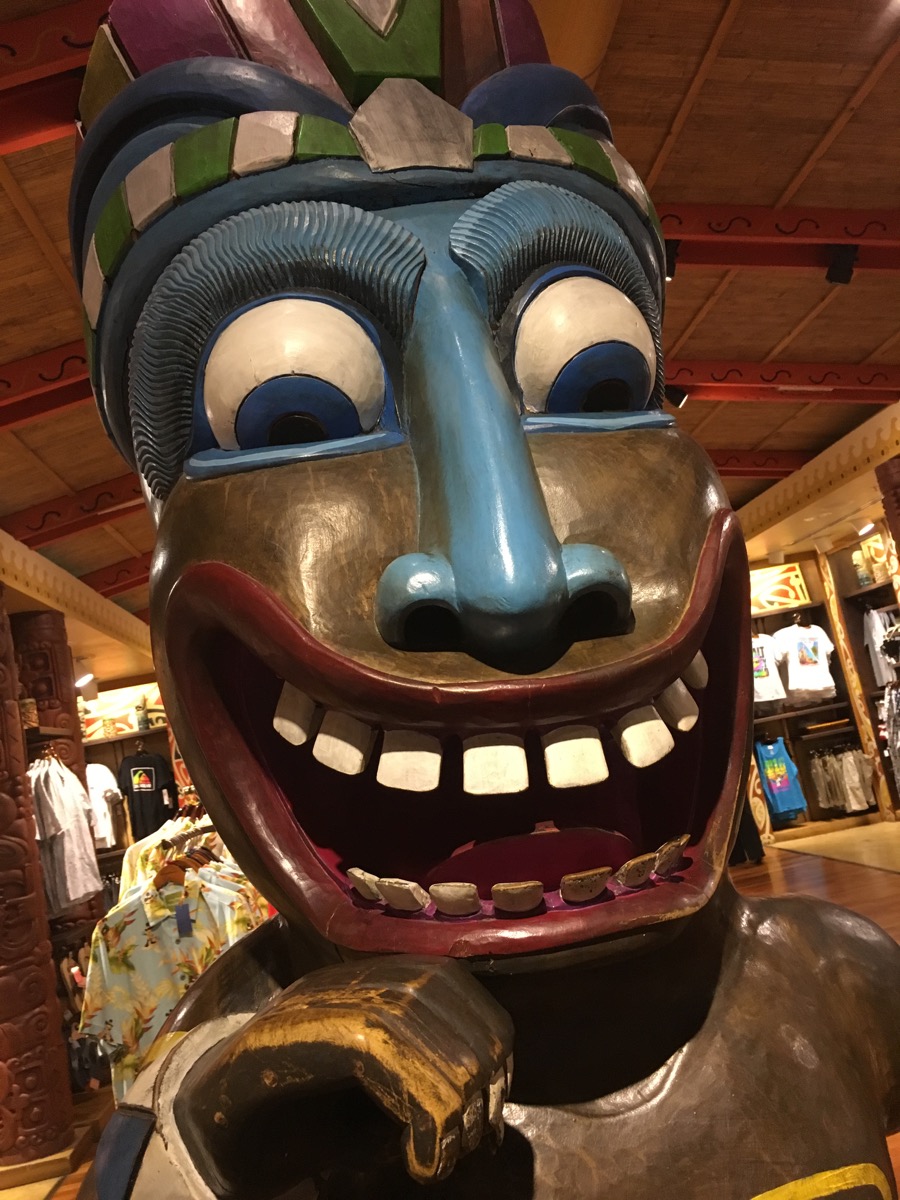 Polynesian-village-shopping-03