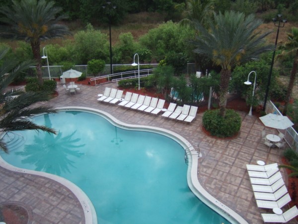 Pool at Comfort Suites Maingate East