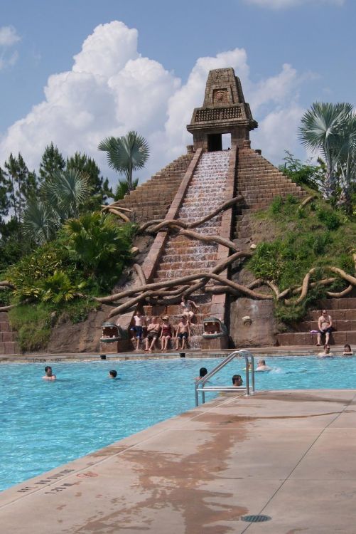 Pool @ Coronado Springs