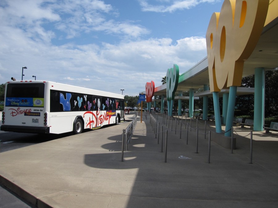 Pop Century bus stop area, 15-Sep-2009