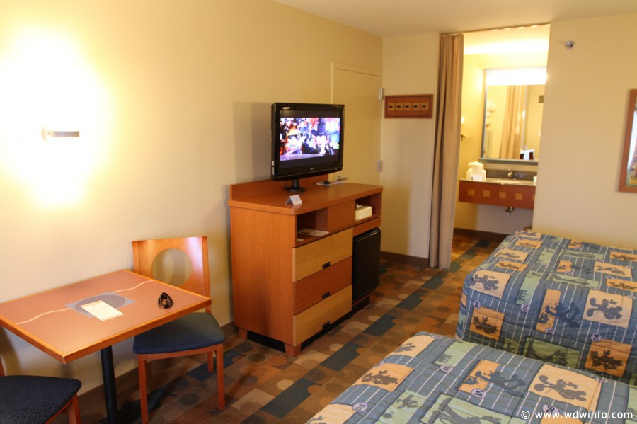 Pop-Century-Resort-Room-011