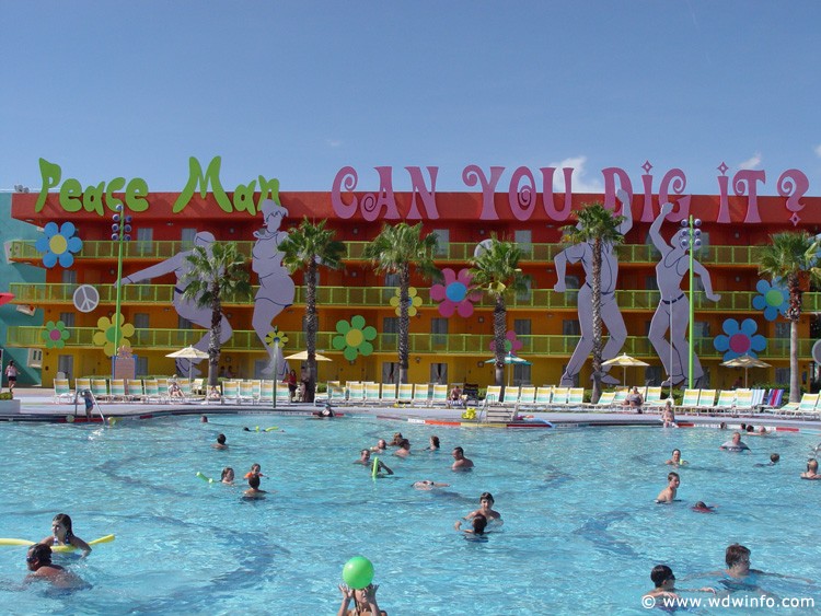 Pop_Century_Resort_Pool_08