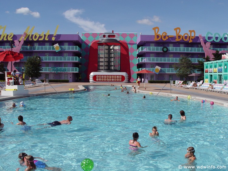 Pop_Century_Resort_Pool_22