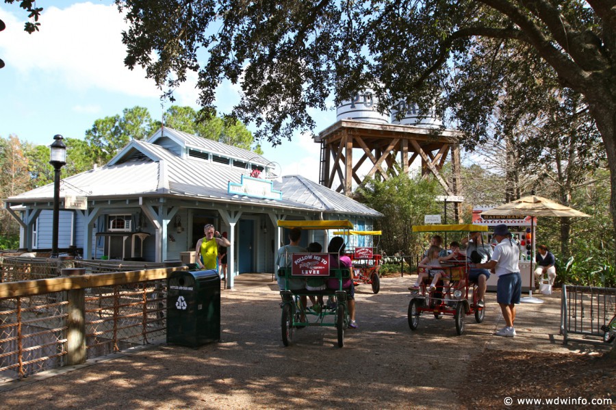 Port-Orleans-Rentals-Marina-02