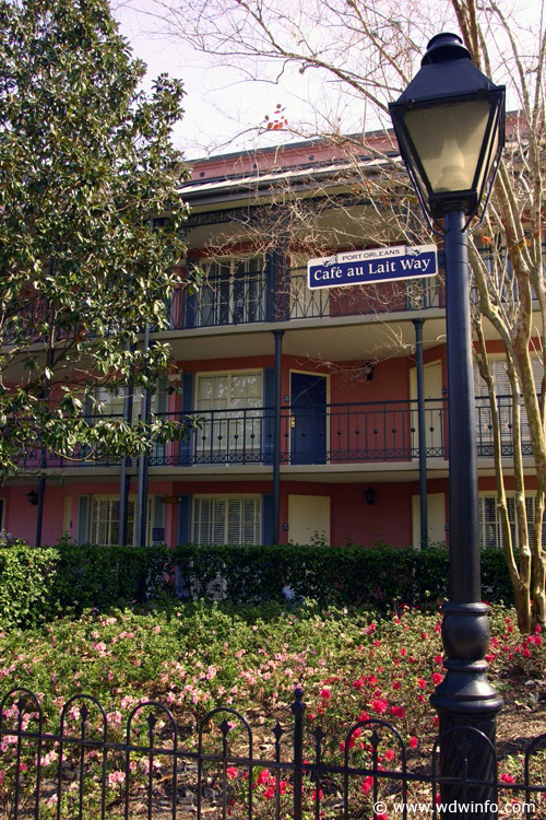 Port-Orleans-Resort-02