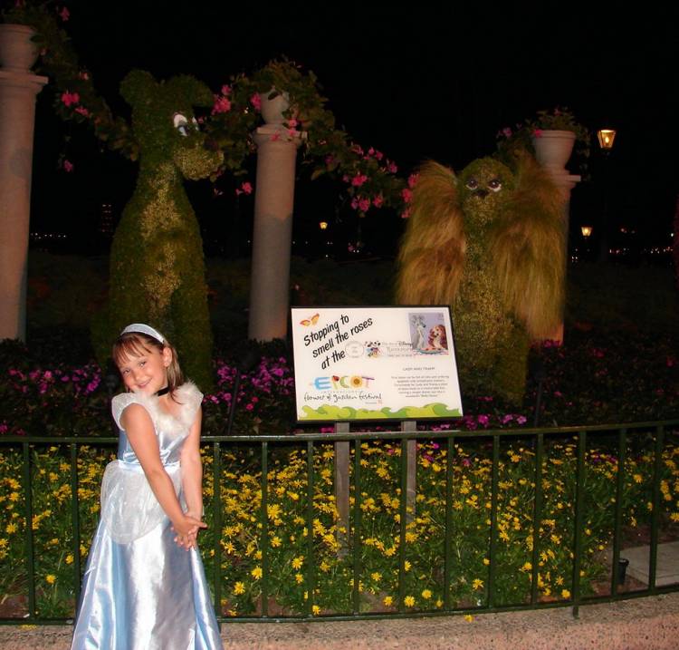Posing with Lady and the Tramp