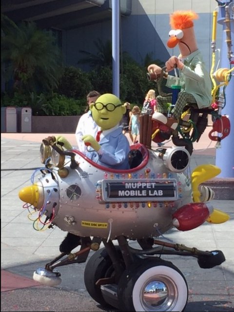 Professor Honeydew And Beaker 2 - Epcot 09-12-2017