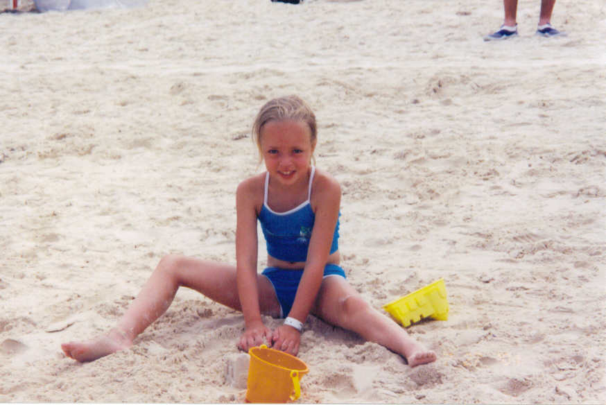 Rachel_playing_in_sand_on_CC