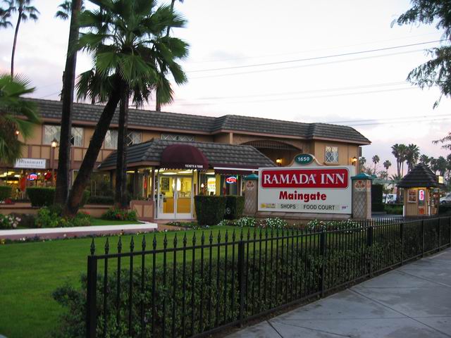 Ramada Inn Maingate - Economy Hotel