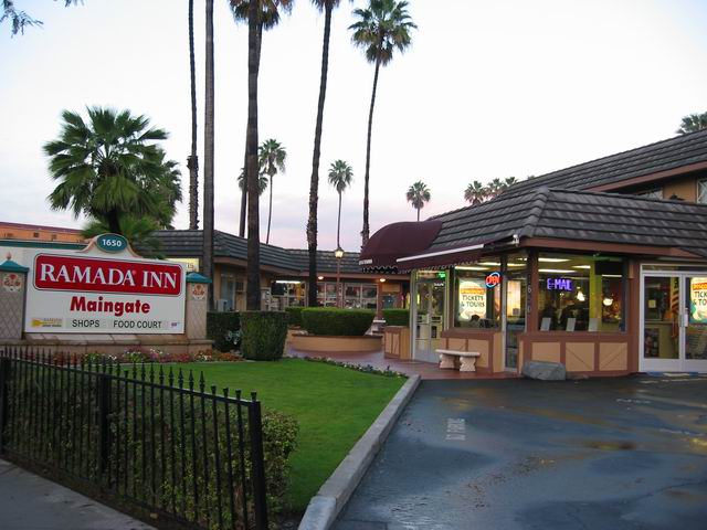 Ramada Inn Maingate - Economy Hotel